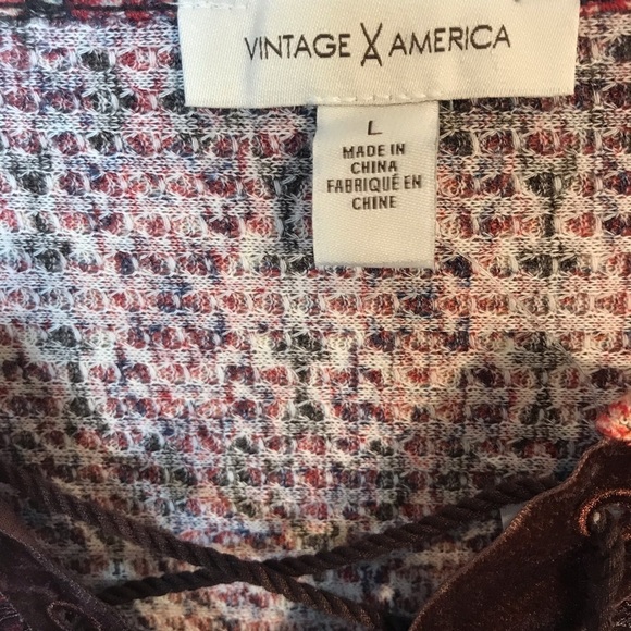 VINTAGE AMERICA Lara Lace Up Print Knit Top - Picture 5 of 8